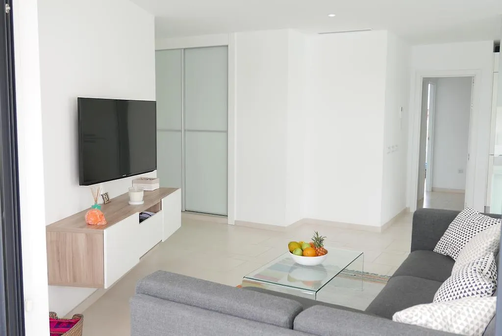 Palmar White Apartment Arona
