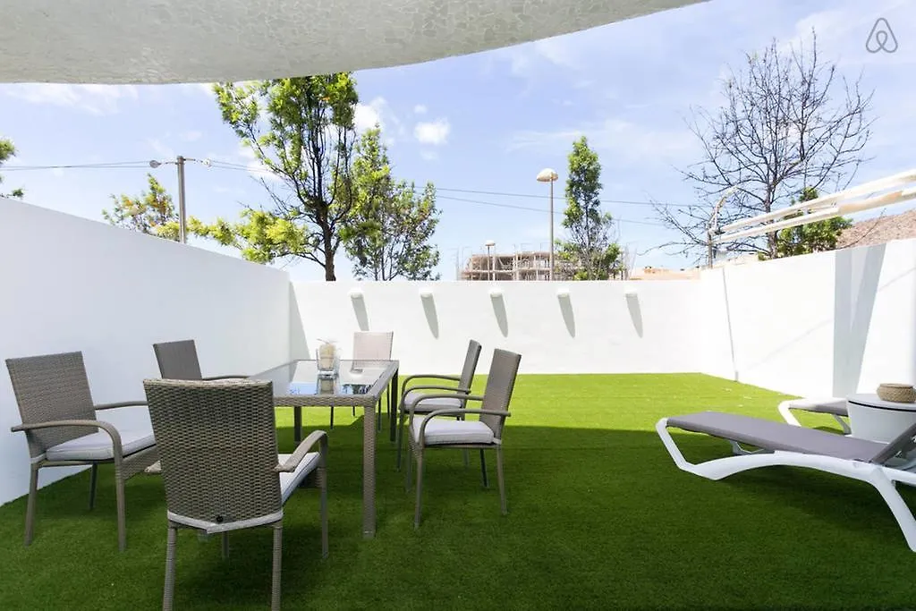 Palmar White Apartment Arona
