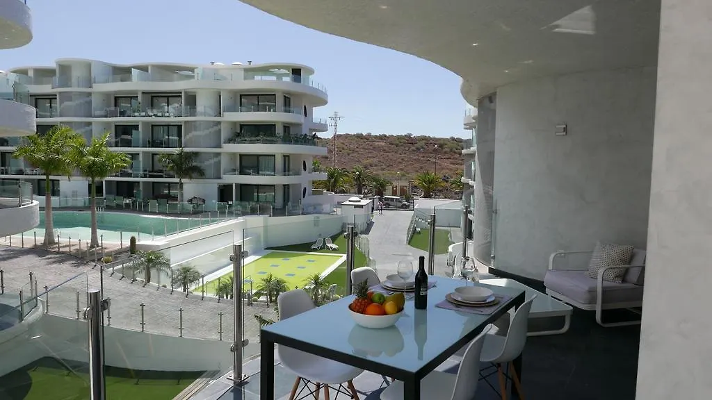 Palmar White Apartment Arona